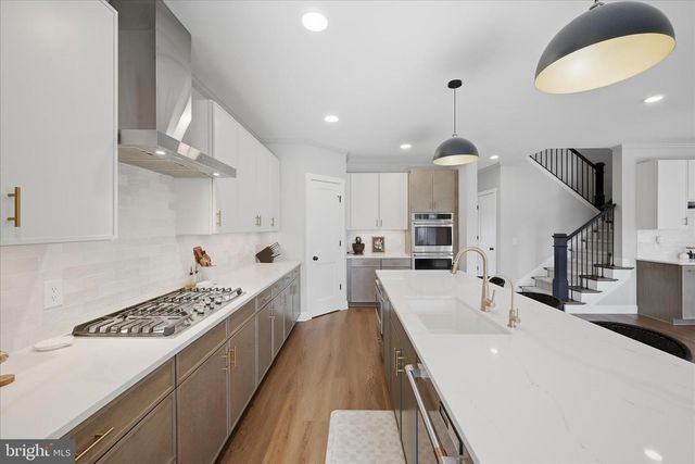 1434 CLOVERDALE RD, Charles Town, WV 25414