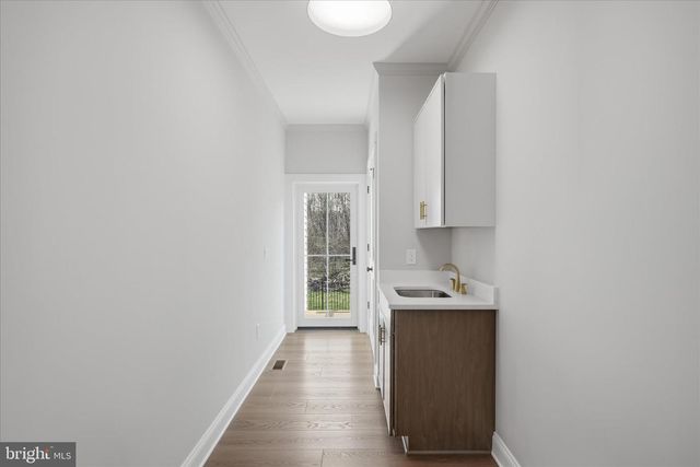 1434 CLOVERDALE RD, Charles Town, WV 25414