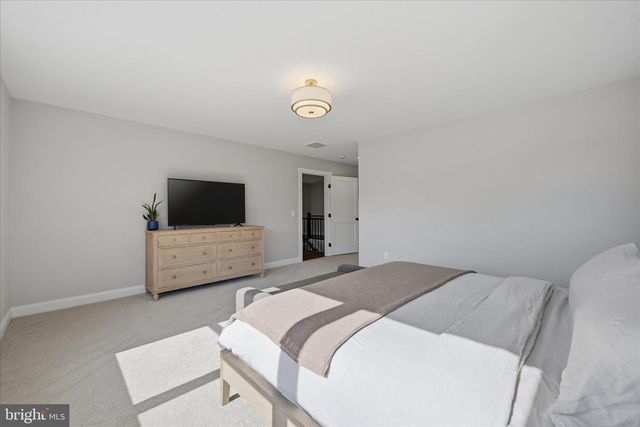 1434 CLOVERDALE RD, Charles Town, WV 25414