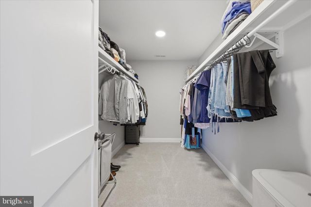 1434 CLOVERDALE RD, Charles Town, WV 25414