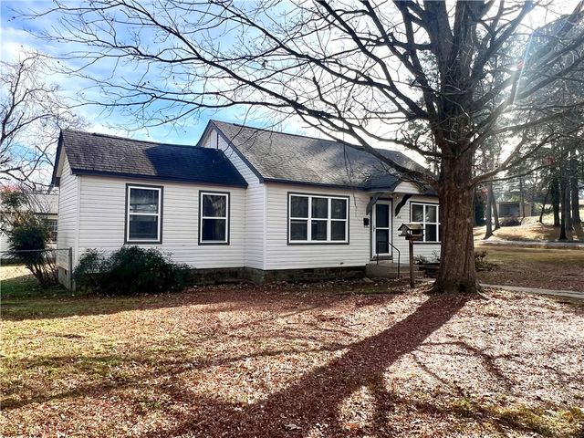 235 S Galveston, Russellville, AR 72801