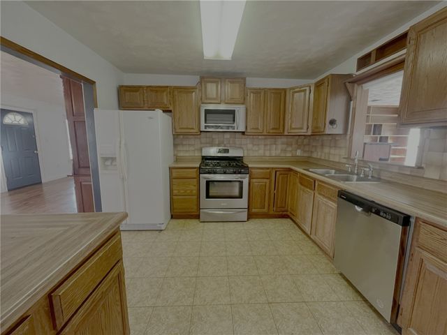 235 S Galveston, Russellville, AR 72801