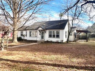 235 S Galveston, Russellville, AR 72801