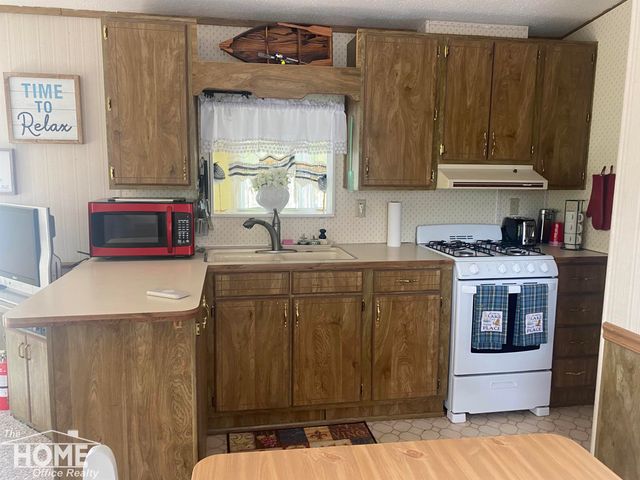 10001 Goodall Road, Vernon Twp, MI 48429