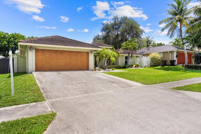 1750 17th Avenue N, Lake Worth Beach, FL 33460