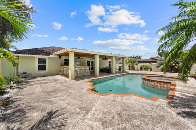 1750 17th Avenue N, Lake Worth Beach, FL 33460