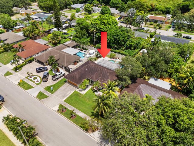 1750 17th Avenue N, Lake Worth Beach, FL 33460