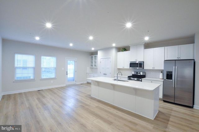 5437 CEDAR GROVE DR, Upper Marlboro, MD 20772