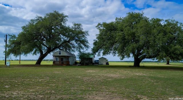 1769 Farm to Market Road 536, Pleasanton, TX 78064