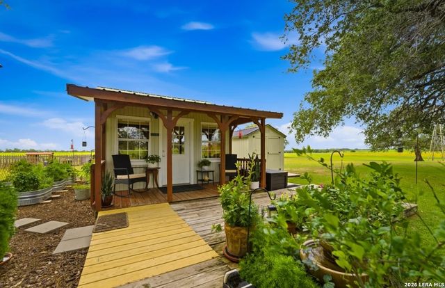 1769 Farm to Market Road 536, Pleasanton, TX 78064