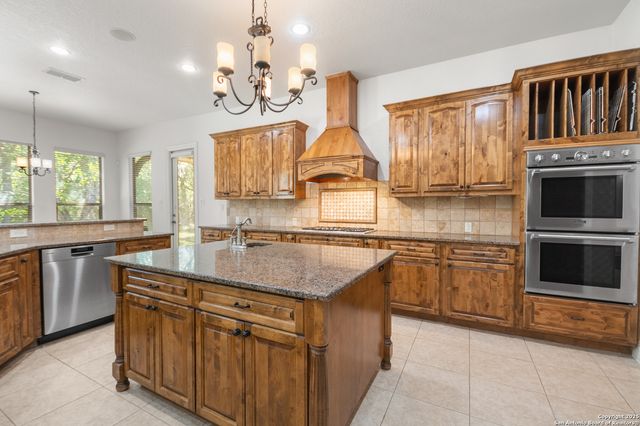 102 Arroyo, Boerne, TX 78006