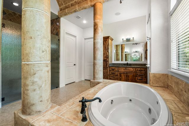 102 Arroyo, Boerne, TX 78006