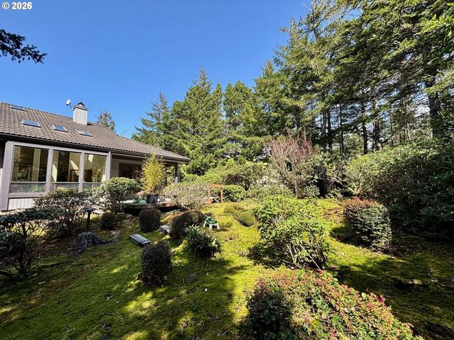 5009 KELSIE Ct, Florence, OR 97439