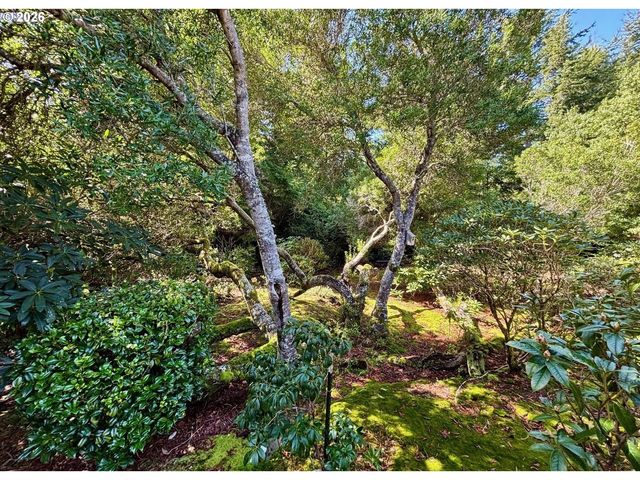 5009 KELSIE Ct, Florence, OR 97439