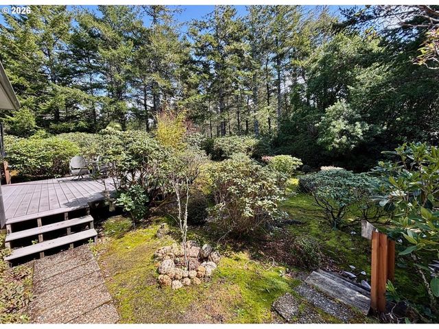 5009 KELSIE Ct, Florence, OR 97439