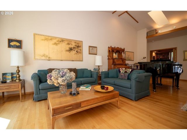 5009 KELSIE Ct, Florence, OR 97439