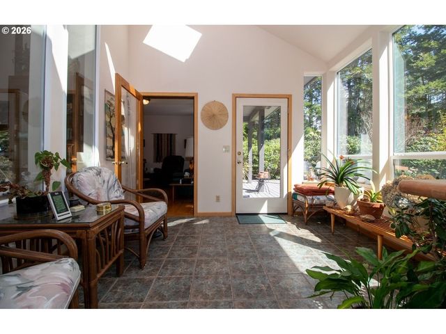 5009 KELSIE Ct, Florence, OR 97439