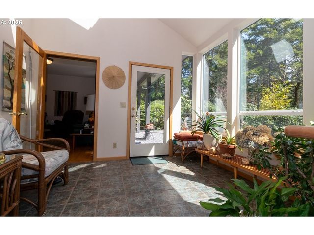 5009 KELSIE Ct, Florence, OR 97439