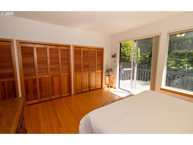 5009 KELSIE Ct, Florence, OR 97439