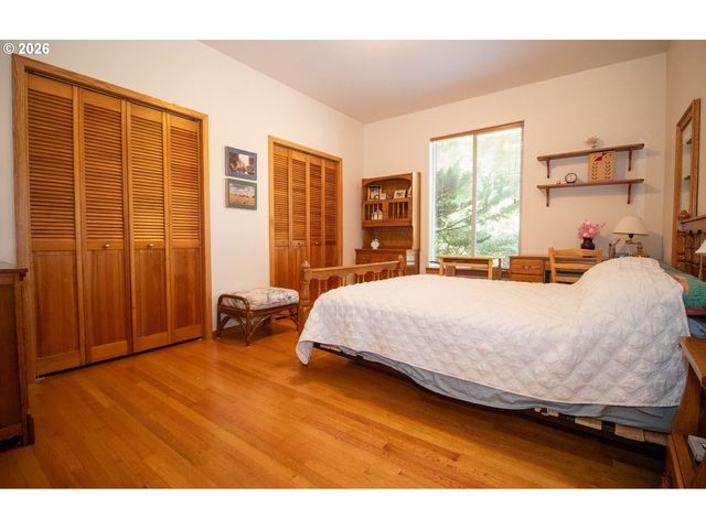 5009 KELSIE Ct, Florence, OR 97439