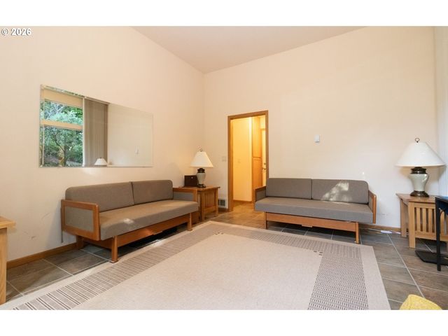 5009 KELSIE Ct, Florence, OR 97439