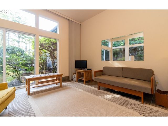 5009 KELSIE Ct, Florence, OR 97439