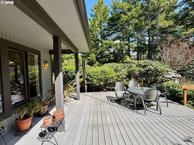 5009 KELSIE Ct, Florence, OR 97439