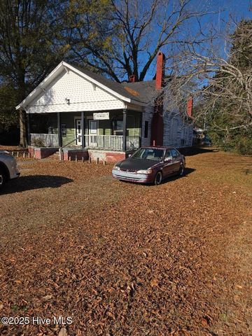 1102 Dickinson Avenue, Greenville, NC 27834