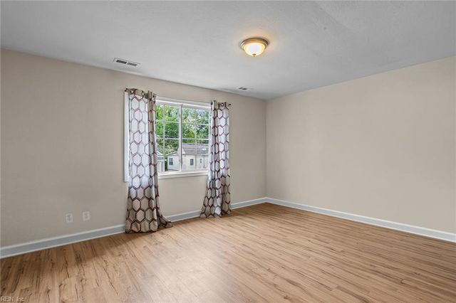 716 31st ST, Newport News, VA 23607