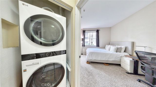 2108 Scholarship, Irvine, CA 92612