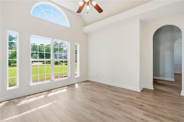 102 Seven Pines Court, Perry, GA 31069