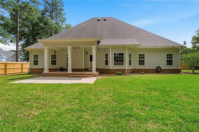 102 Seven Pines Court, Perry, GA 31069