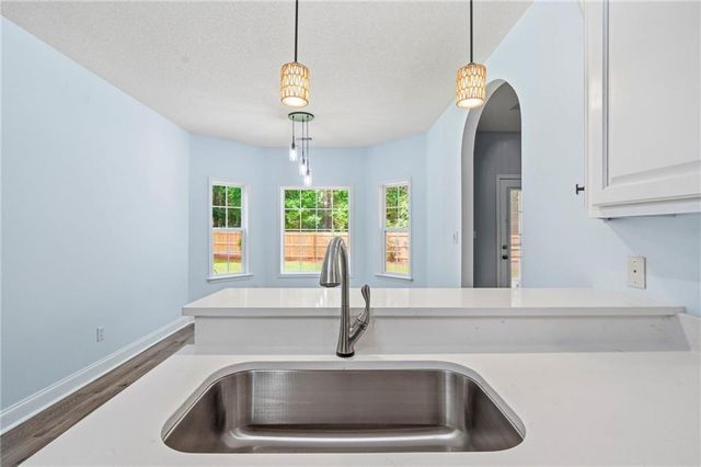 102 Seven Pines Court, Perry, GA 31069