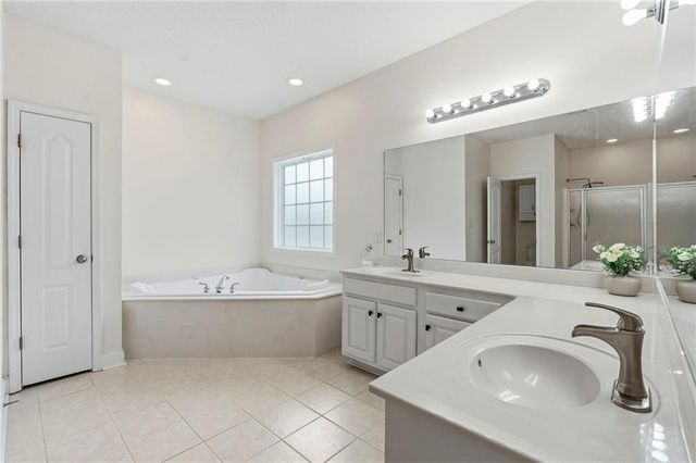 102 Seven Pines Court, Perry, GA 31069