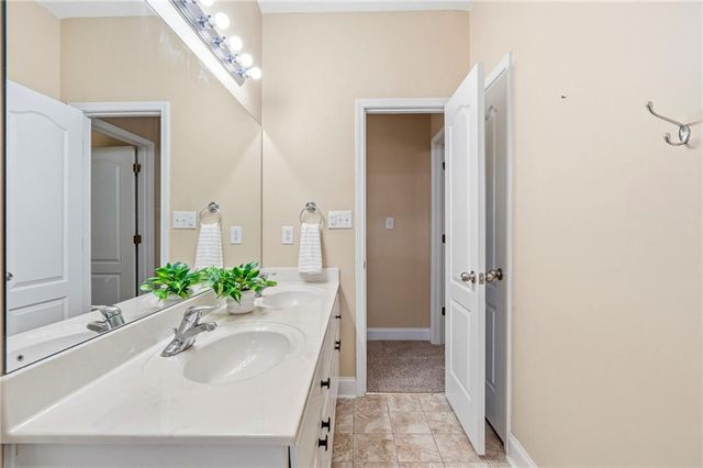 102 Seven Pines Court, Perry, GA 31069