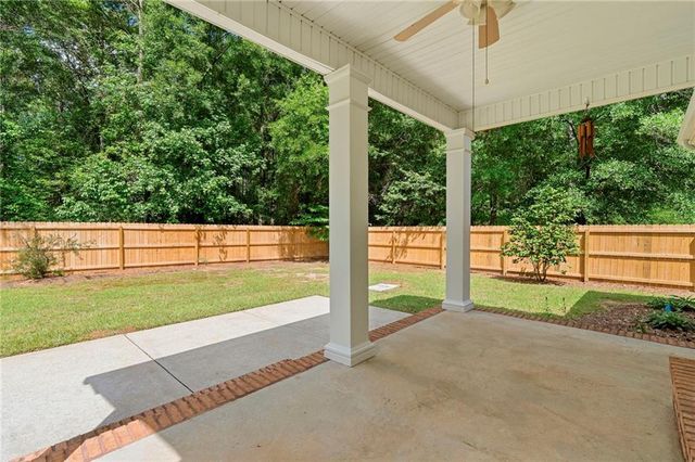 102 Seven Pines Court, Perry, GA 31069
