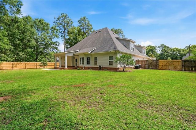102 Seven Pines Court, Perry, GA 31069