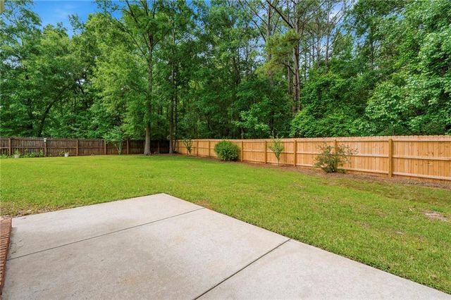 102 Seven Pines Court, Perry, GA 31069