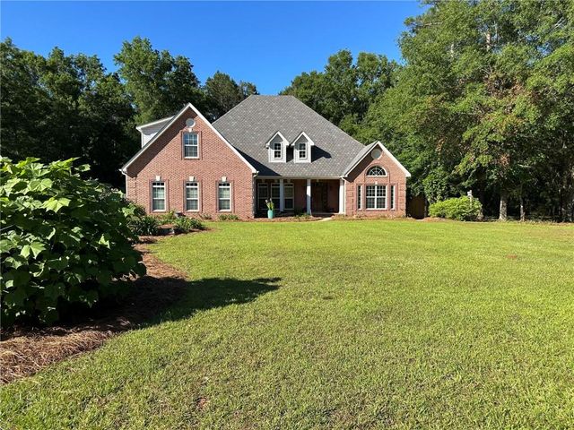 102 Seven Pines Court, Perry, GA 31069