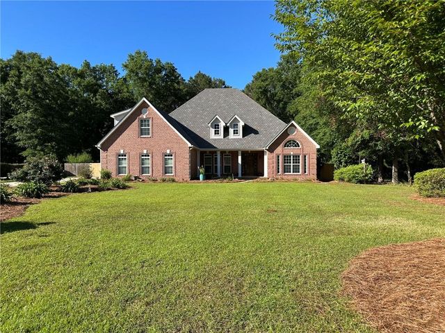 102 Seven Pines Court, Perry, GA 31069