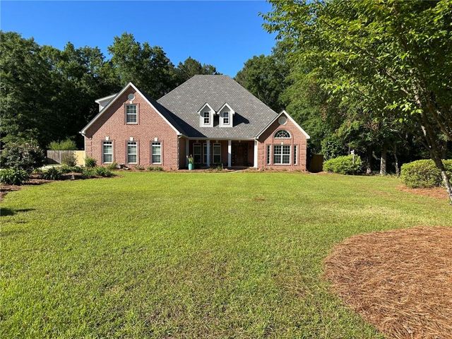 102 Seven Pines Court, Perry, GA 31069