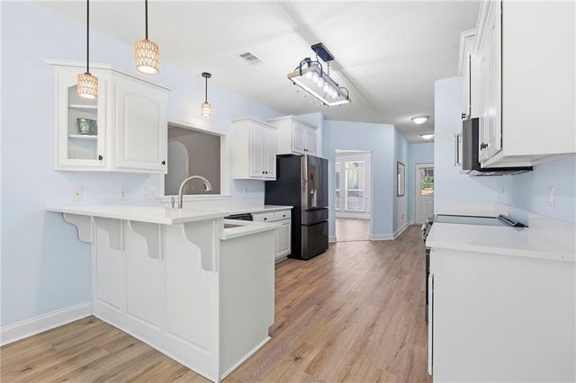 102 Seven Pines Court, Perry, GA 31069