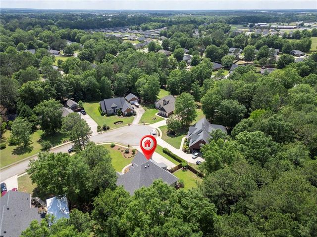 102 Seven Pines Court, Perry, GA 31069
