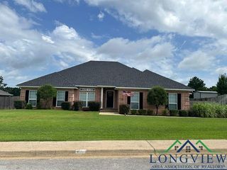 102 Hollister, Henderson, TX 75654