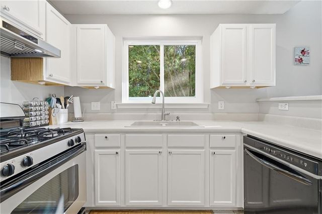 279 Hiawassee Drive, Woodstock, GA 30188