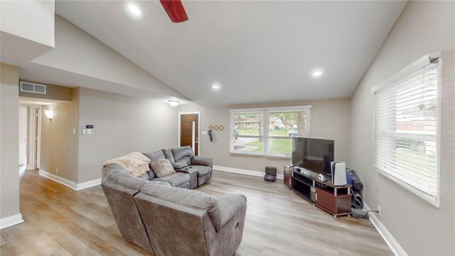 2305 Briarwood Lane, Carrollton, TX 75006