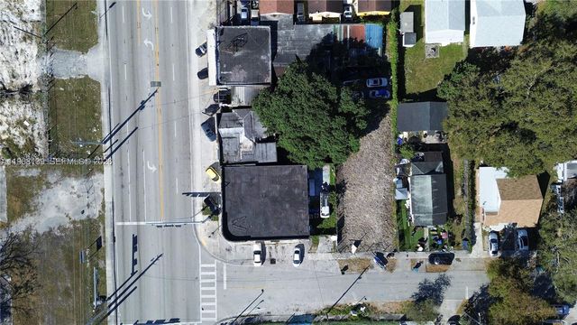 1067 NW 79th St, Miami, FL 33150