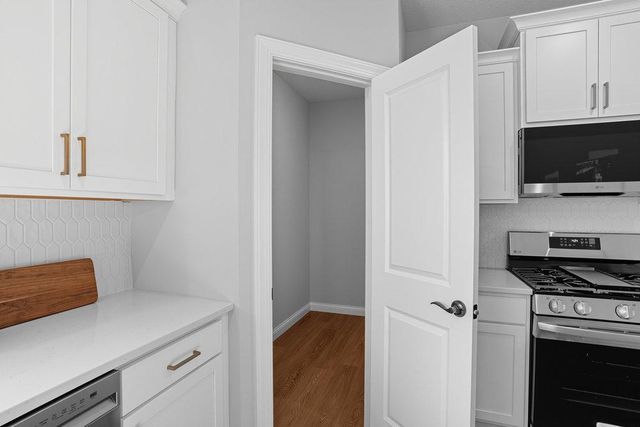 9815 Pinehurst Drive, Elko New Market, MN 55020