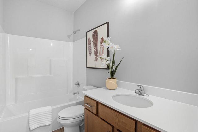 9815 Pinehurst Drive, Elko New Market, MN 55020