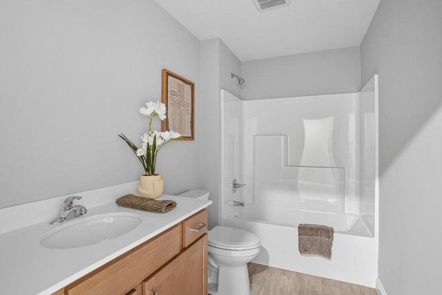 9815 Pinehurst Drive, Elko New Market, MN 55020